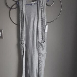 NWT Cupcakes & Cashmere long, hooded, fringe vest